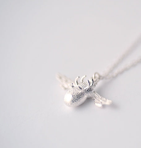 Fashion gold-plated bee pendant