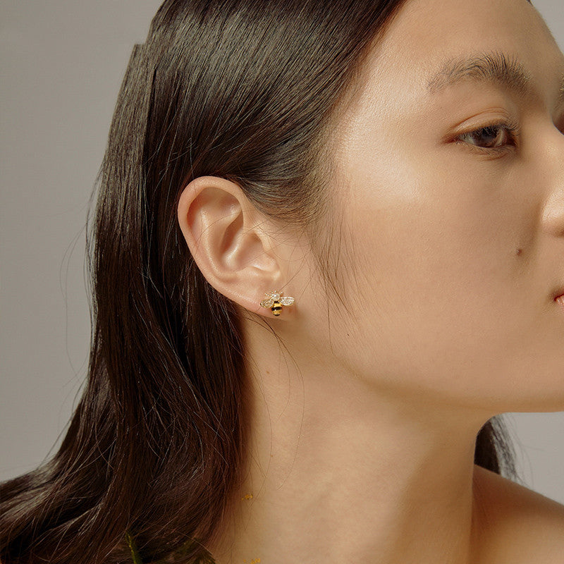 Bee stud earrings